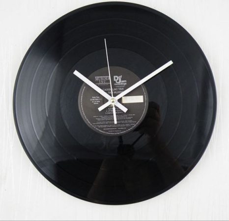 Nástěnné vinylové hodiny