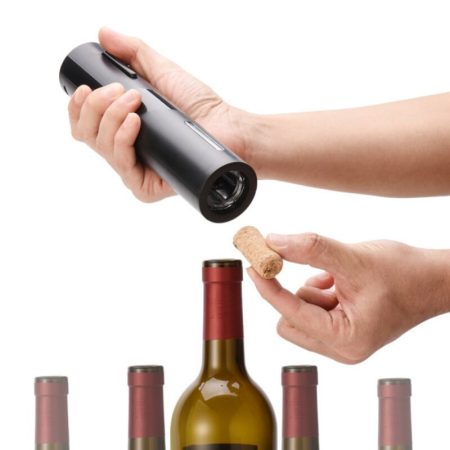 Automatický otvírák na víno s příslušenstvím